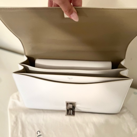 Céline Chain Flap Bag - Picture 11 of 15